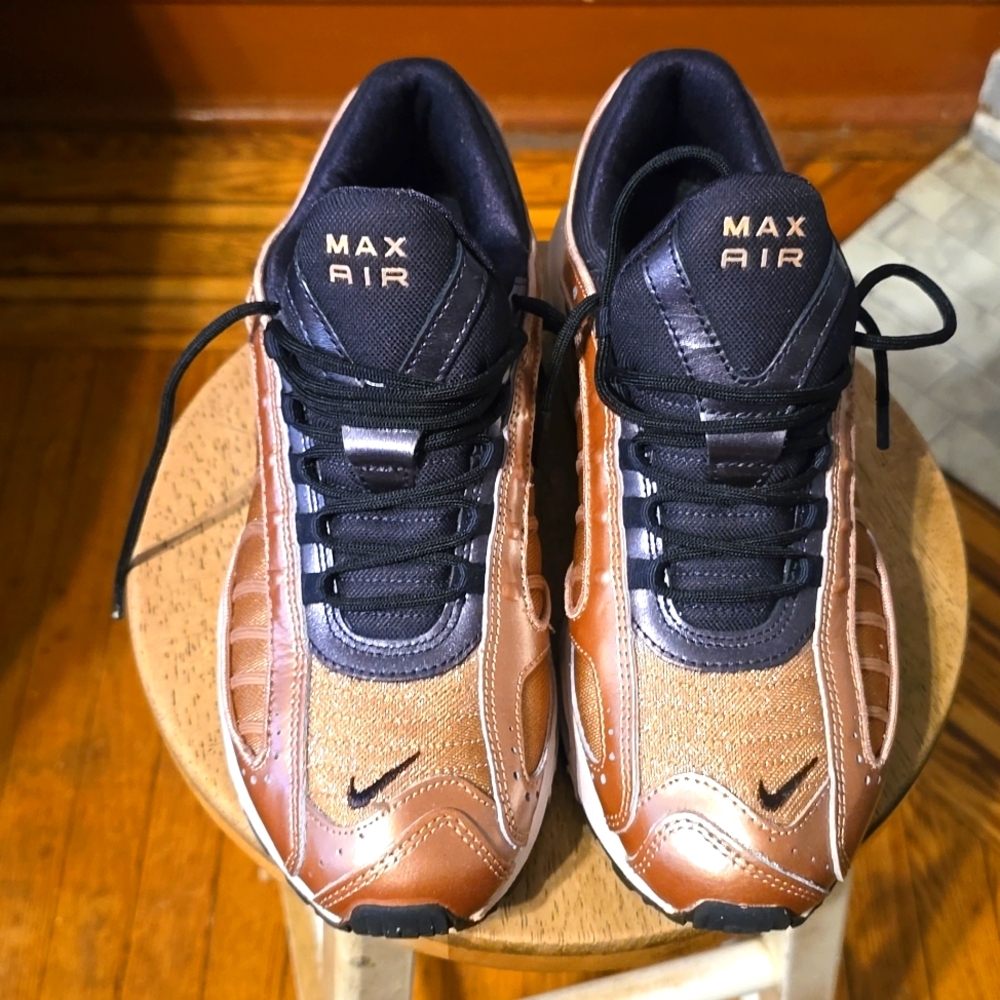 Women's Sneakers